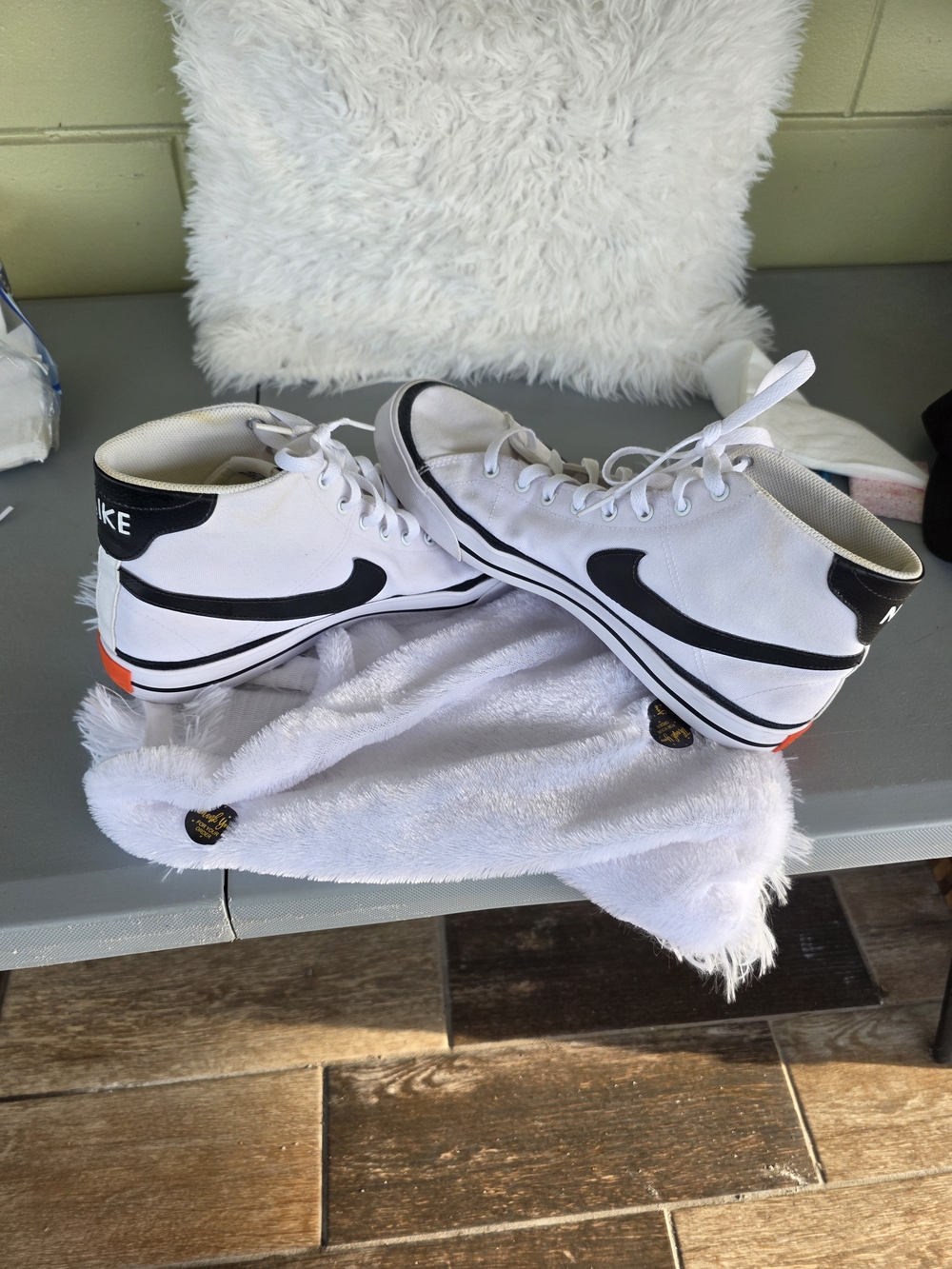Nike  Men White & Black High-Top Canvas Sneakers